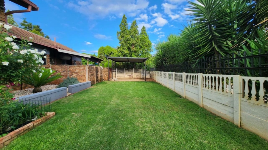 4 Bedroom Property for Sale in Melodie North West